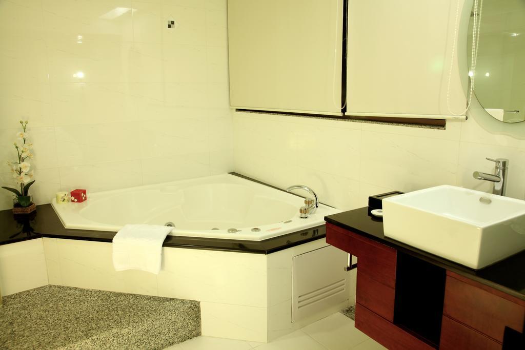 Wish Hotel Тайбэй Номер фото